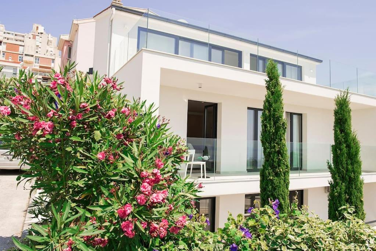 Others 2, Apartments villa Ladini, Split