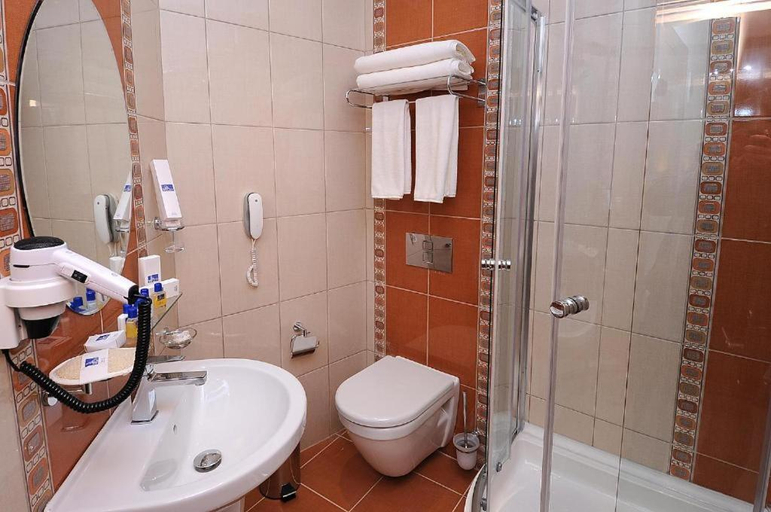 Bathroom 4, The City Port Hotel, Fatih