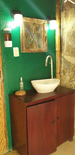 Bathroom 4, San Simian Lodge, Catarina