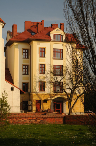 Others 5, Arte, Brzeg
