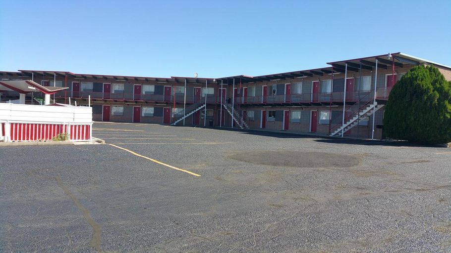 Exterior & Views 1, Thunder Bird Motel, Elmore