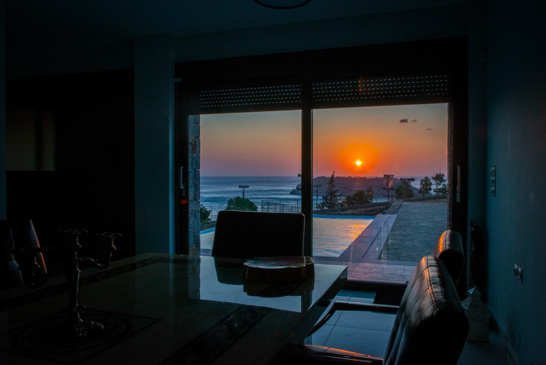 Others 4, Red Rock Villa, Crete