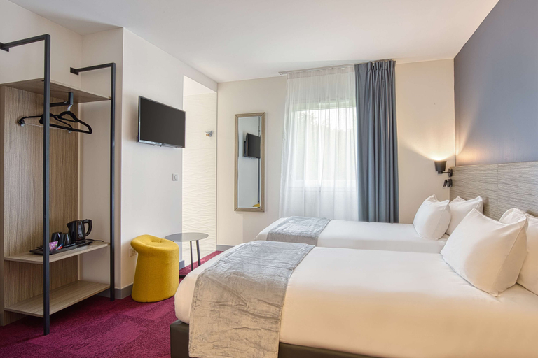 Bedroom 3, Sure Hotel by Best Western Les Portes de Montauban, Tarn-et-Garonne