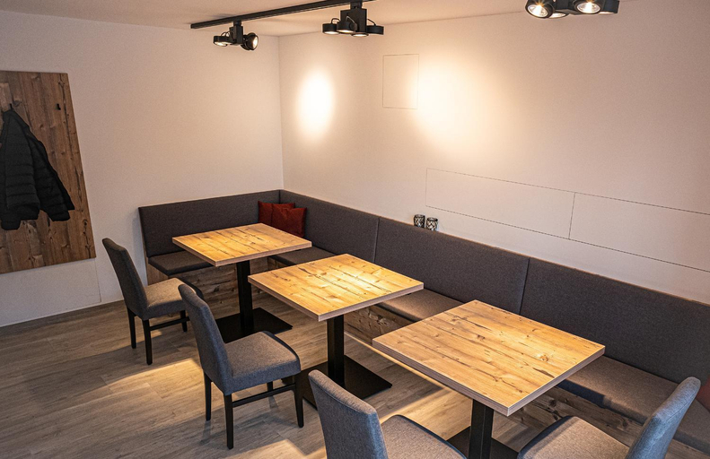 Others 5, Pension Sewald, Starnberg