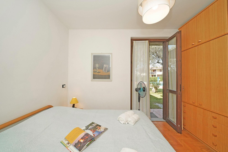 Room 2, Lina s Apartment in Moniga del Garda, Brescia
