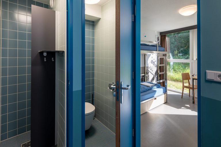 Bathroom 5, Stayokay Haarlem - Hostel, Velsen