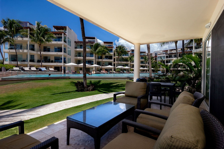 Terrace/patio, Elements Garden House 21 2 Bedroom Condo by RedAwning, Cozumel