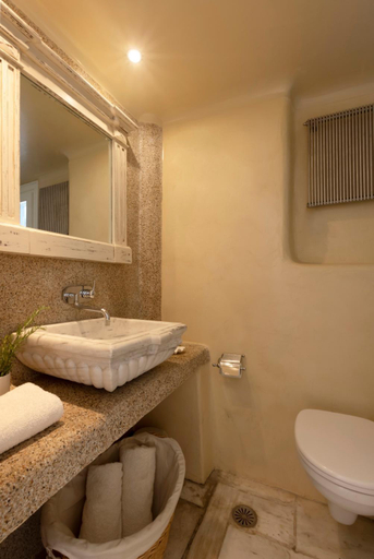 Bathroom 3, Luxury villa by the beach by Andros Villas Collection, South Aegean