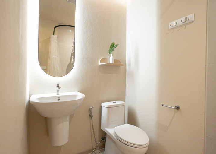 Bathroom 7