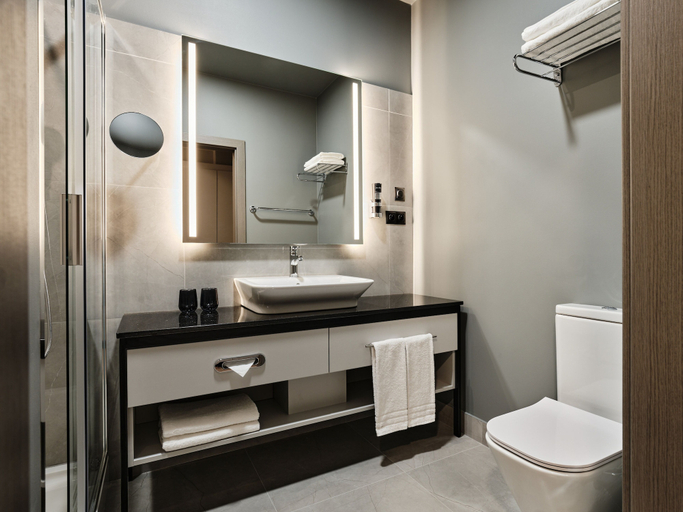 Bathroom 4, Leonardo Royal Hotel Warsaw, Warsaw