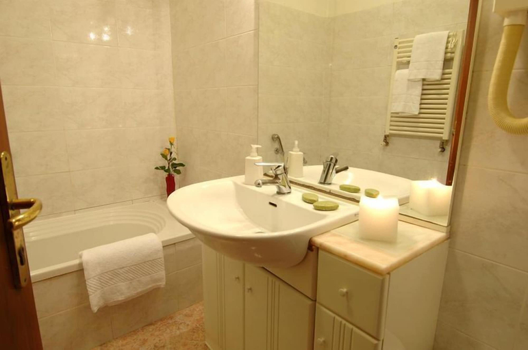 Bathroom 3, Hotel Canal, Venezia