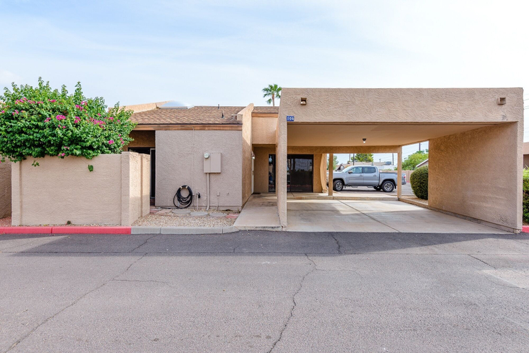 Exterior 3, Villa Haven 2 Bedroom Townhouse by RedAwning, Maricopa