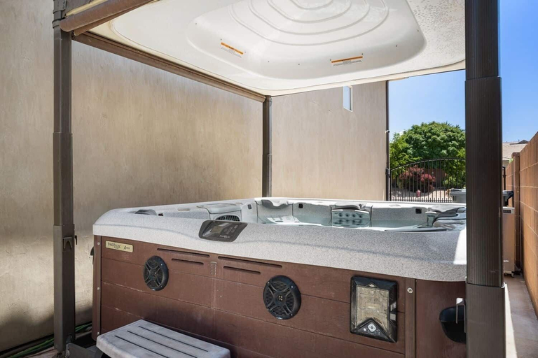Bathroom 4, Dune-our-Thing by RedAwning, Washington