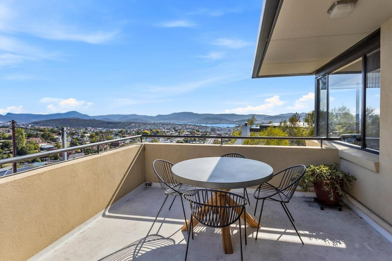 Exterior & Views 5, 'Penthouse-Style Pad' Breathtaking Panoramic Views, Hobart