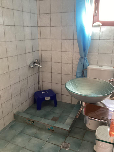 Bathroom 2, Elina's house, North Aegean