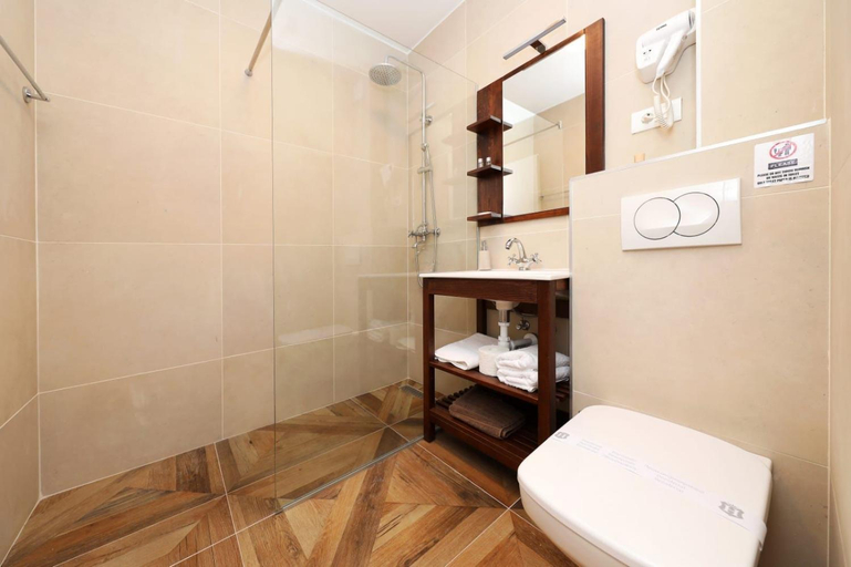 Bathroom 2, Apartments Redstone Luxury Apartments, Jelsa