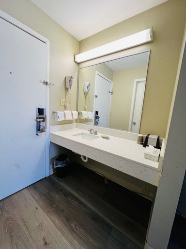 Bathroom 4, Super 8 by Wyndham Carlisle North, Cumberland