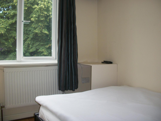 Bedroom 2, City View Hotel Stratford, London