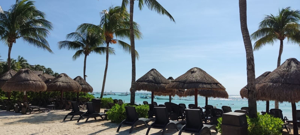 Property grounds 4, Elements 121 2 Bedroom Condo by RedAwning, Cozumel