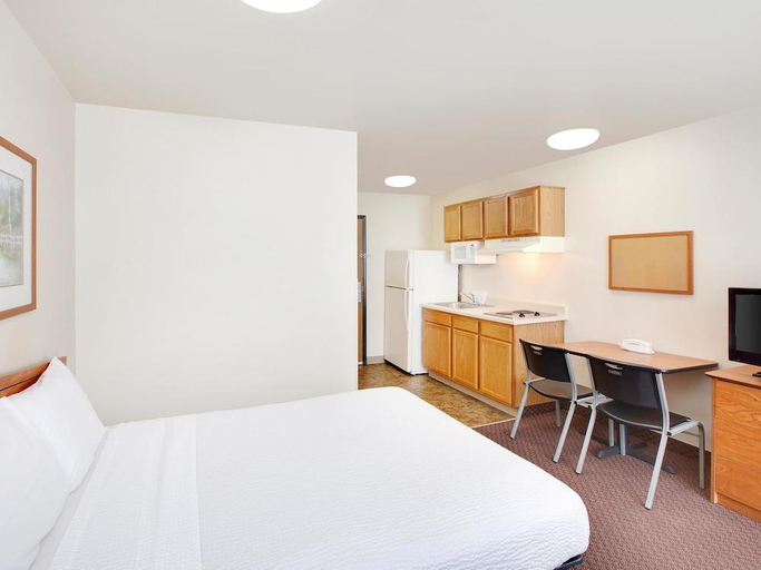 Others 3, WoodSpring Suites Beaumont, Jefferson