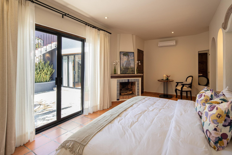 Bedroom 4, Rooftop Terrace Views! Stylish 4BR Hacienda, Allende