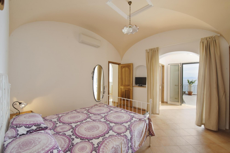Bedroom, La Ulivella, Salerno