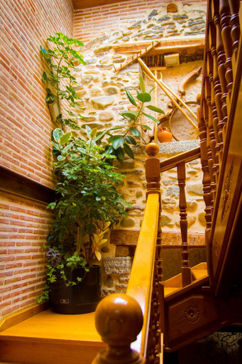 Others 4, Hotel Jacobeo, Burgos