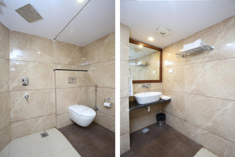 Bathroom 4, Hotel Shagun Chandigarh -Zirakpur, Sahibzada Ajit Singh Nagar