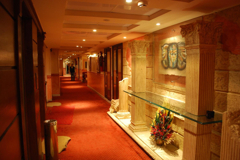Public Area 2, Hor Moheb Hotel, Al-'Umraniyah
