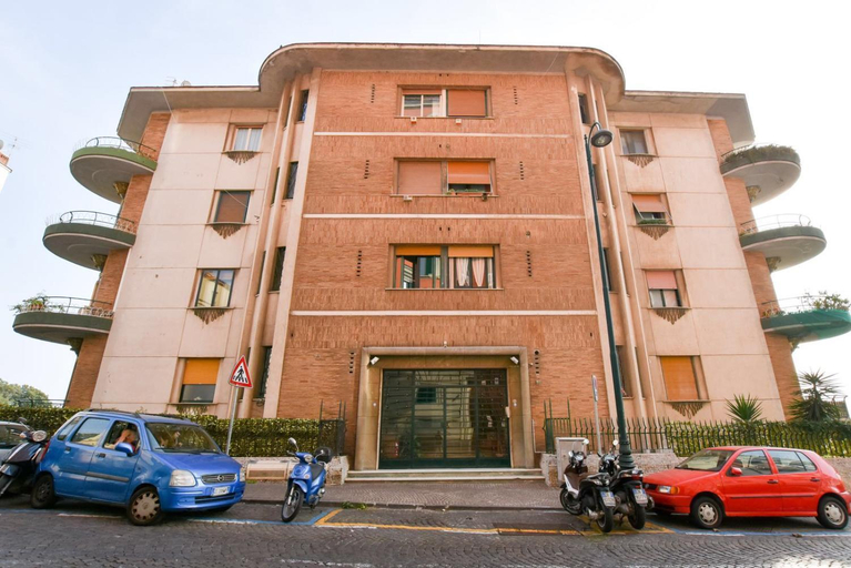 Others 3, Sunplace, Napoli