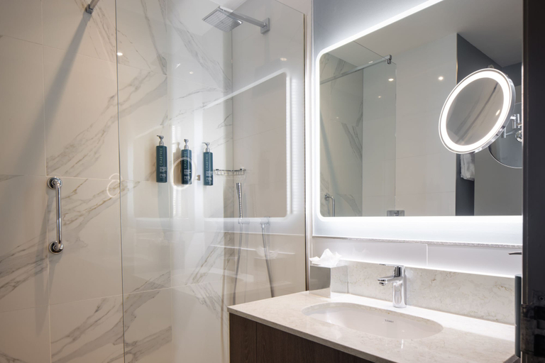 Bathroom 3, DoubleTree by Hilton London Angel Kings Cross, London