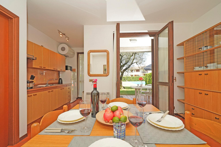 Room 4, Lina s Apartment in Moniga del Garda, Brescia