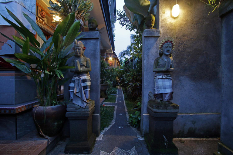 Others 5, Loris Homestay, Gianyar