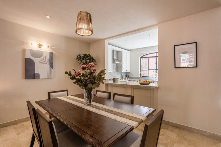 Others 5, Luxury Apartments with Rooftop & Jacuzzi, Allende