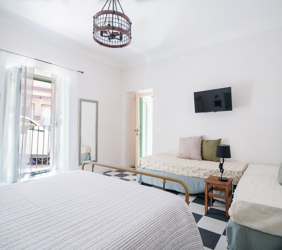 Bedroom 4, A Calata, Syracuse