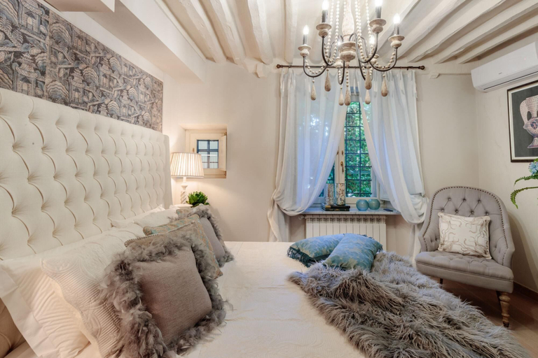 Bedroom 3, Casa Blanc in Lucca With 1 Bedrooms and 1 Bathrooms, Lucca