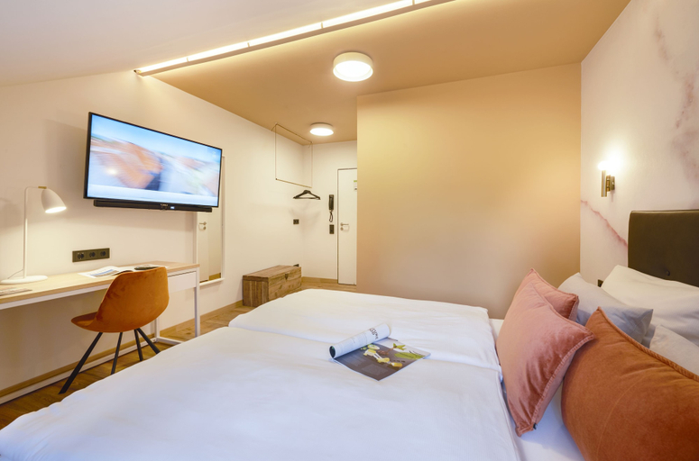 Bedroom 2, QUARTIER 82 by Arcadeon, Hagen