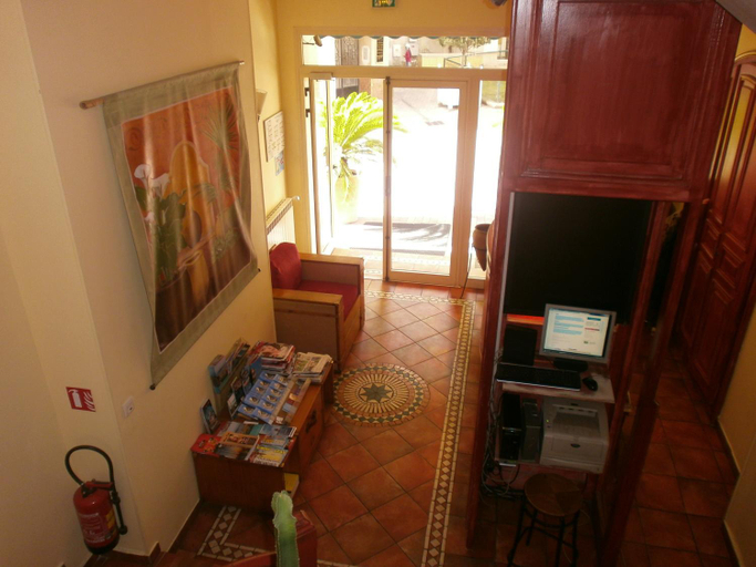 Public Area 2, Little Palace, Var