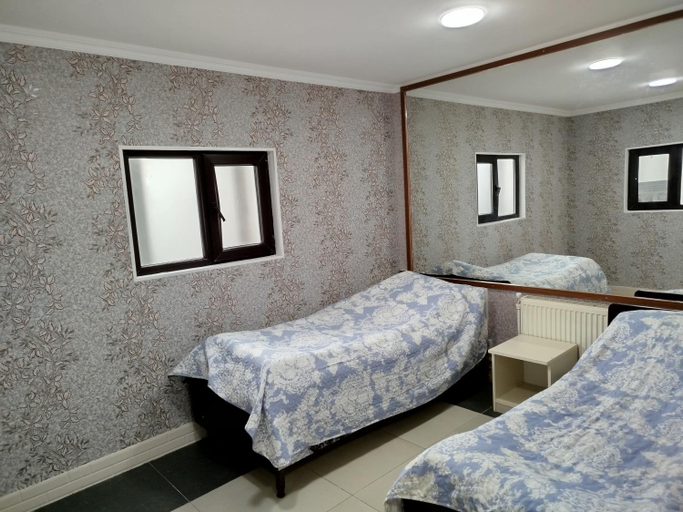 Bedroom 2, Quba ALFA-M Motel, Quba