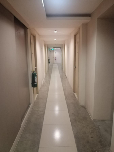 Others 5, Urban Deca Tower OYO 3, Mandaluyong