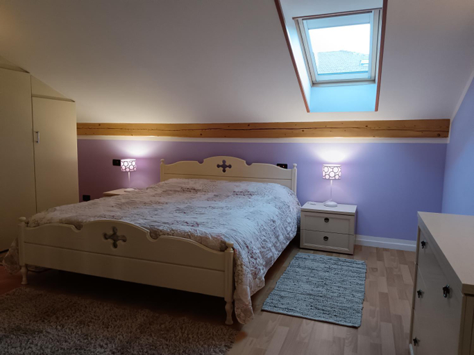 Bedroom 2, Casa MARGHERITA, Trento
