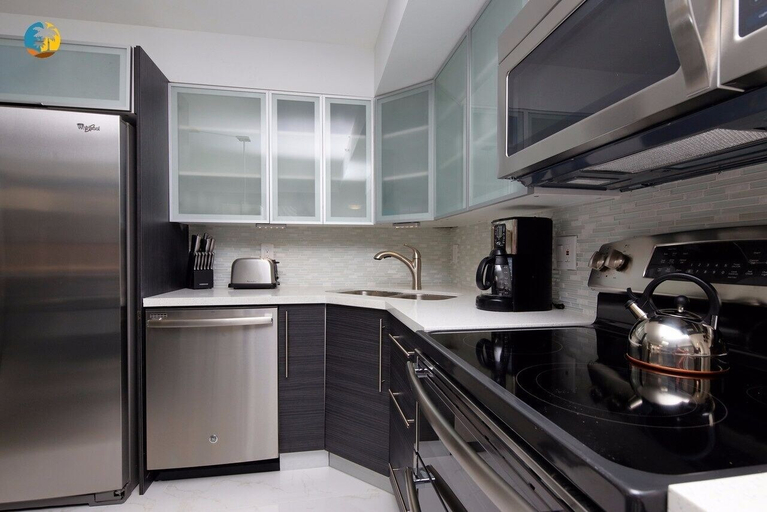Others 3, Alexander 519 3 Bedroom Apts by RedAwning, Miami-Dade
