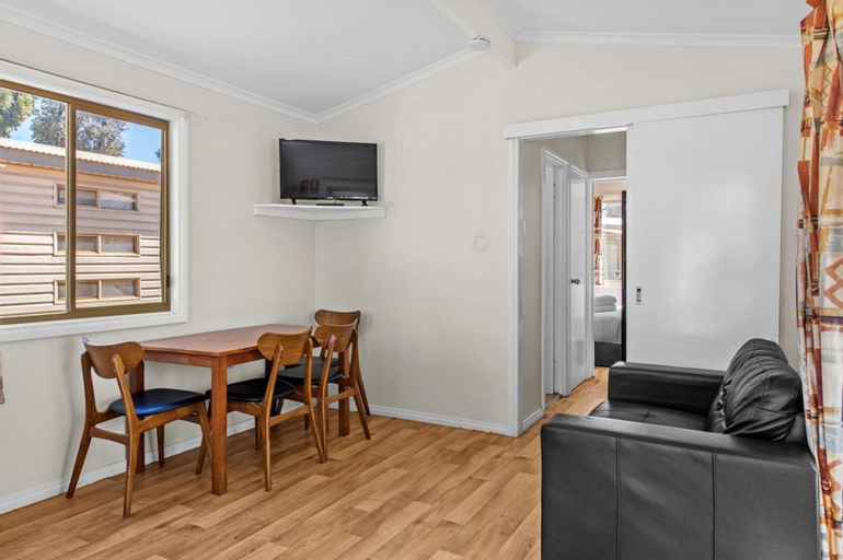 Dining Room 7