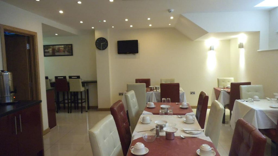 Food & Drinks 5, Regency Hotel Parkside, London