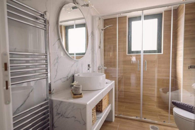 Bathroom 4, Helen Sweet Home in Kounoupidiana, Crete