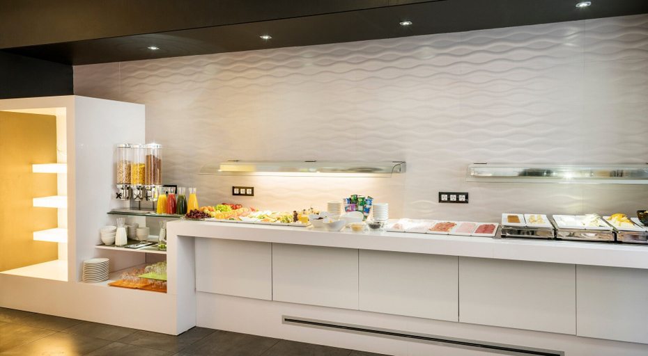 Food & Drinks 5, Hotel ILUNION Romareda, Zaragoza