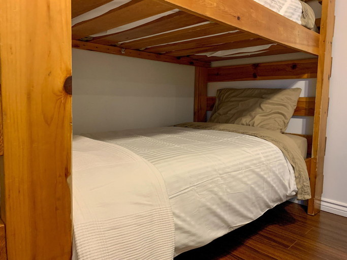Bedroom 5, Hiltz House Suite Near Halifax Ferry, Halifax
