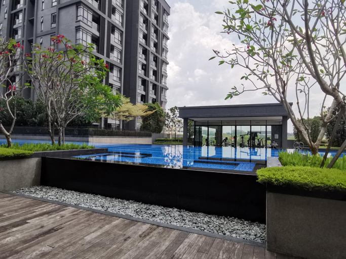Sport & Beauty 2, Geniehome PoolView 3BR 100mbps@Utropolis Shah Alam, Shah Alam