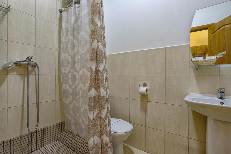 Bathroom 3, Arnautskiy Hotel, Odes'ka