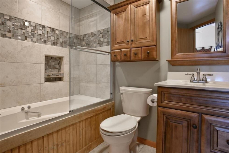 Bathroom 4, Seven Springs 3 Bedrooms Premium Condo by RedAwning, Somerset